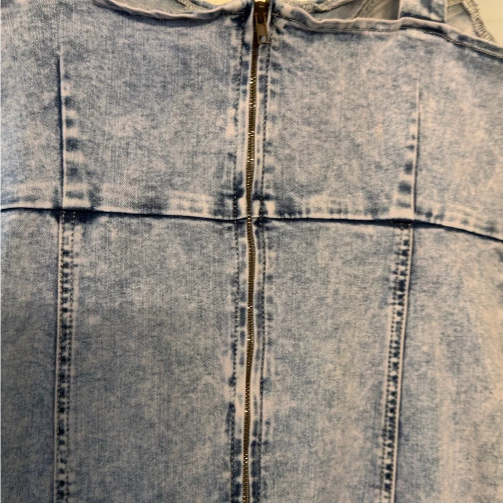 Super cute Blue Denim Midi Dress - Picture 4 of 8